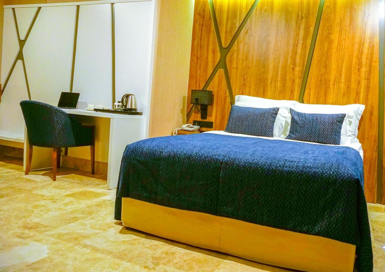 Extenso Hotel Gaziemir Luaran gambar